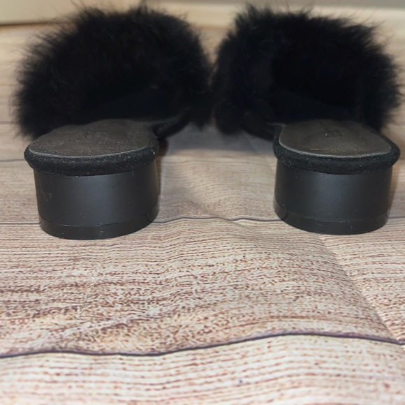 Like New Henry Ferrera faux fur slip on pointed Toe shoes / Mules - Picture 7 of 8